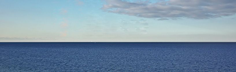 The sea, the vastness (wide screen photo) by Norbert Sülzner