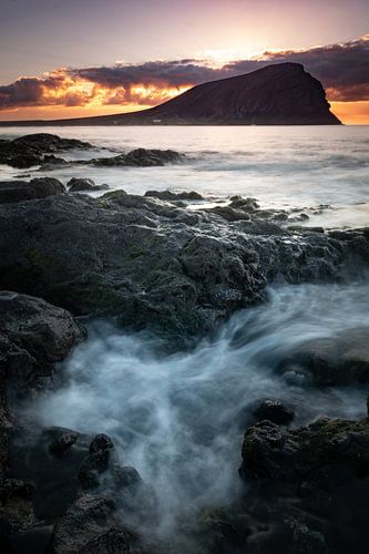 Water and fire by Rudy De Maeyer