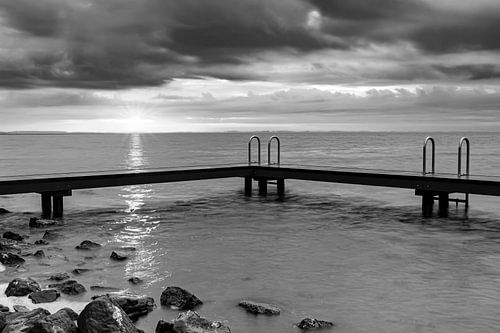 Zwemsteiger Ouddorp in zwart wit