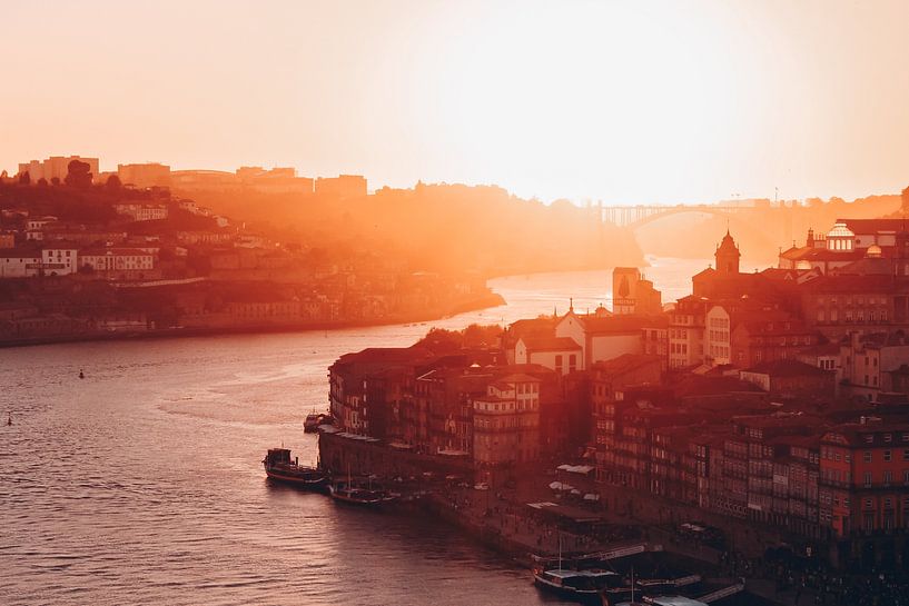 Sunset in Porto, Portugal by Madinja Groenenberg