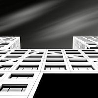 Fassade in schwarz und weiß