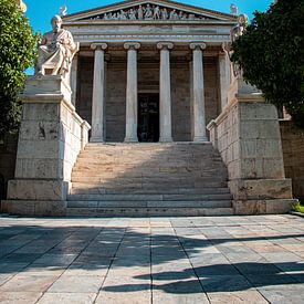 Mythologisch gebouw in Athene van Joyce Schouten