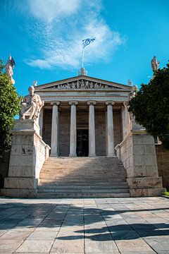 Mythologisch gebouw in Athene van Joyce Schouten
