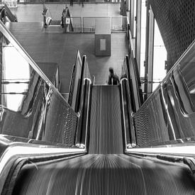 Centraal station Antwerpen Roltrap in beweging van Ben Graus