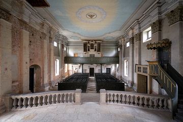 Abandoned Masonic Temple. by Roman Robroek - Photos of Abandoned Buildings