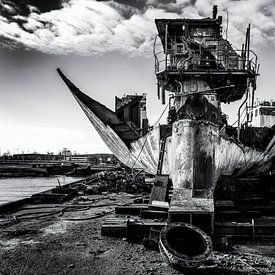 Vestiges du navire de démolition M/V OS 35 sur Friso Kooijman