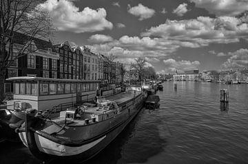 Houseboats on the Amstel by Peter Bartelings