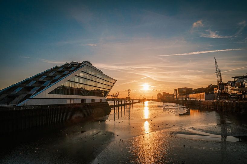 Hamburg Dockland by Florian Wübbe