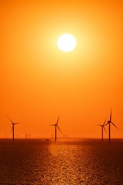 Windkraftanlagen bei Sonnenaufgang von Yanuschka Fotografie | Noordwijk