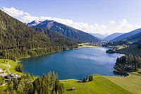 Vue aérienne du lac de Davos à Davos