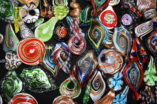 Kleurrijke Handgemaakte Glazen Ornamenten