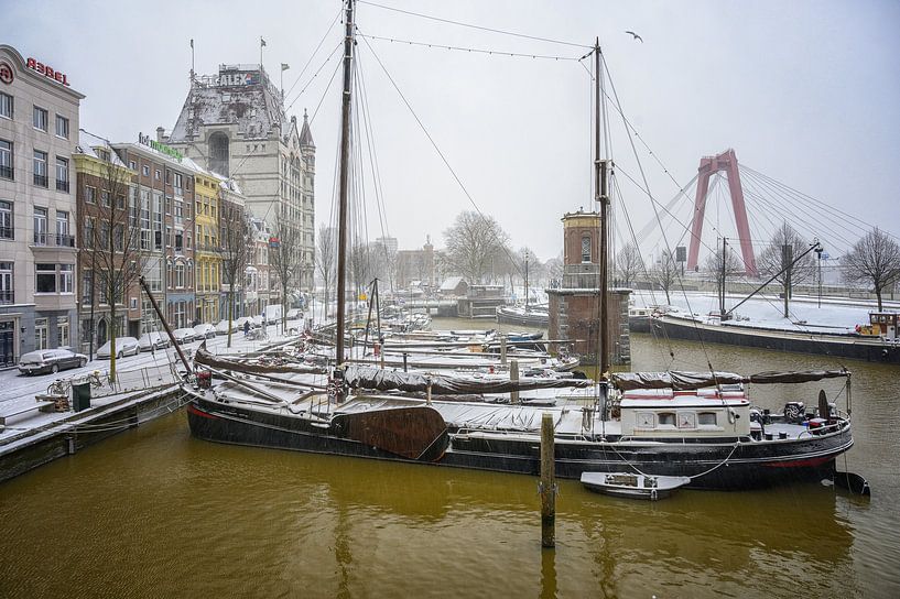 Wine port in the snow by Leon Okkenburg
