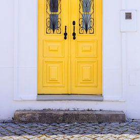 Gele deur van HelloHappylife