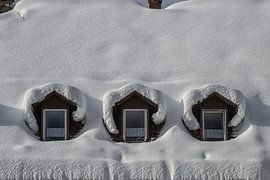 Verschneite Dachgauben