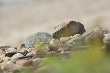 Pastell am Ufer... ein verträumtes Porträt von Steinen am Ufer. von N M foto
