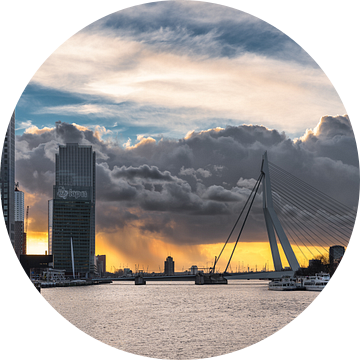 Skyline Rotterdam in uniek weer van Prachtig Rotterdam