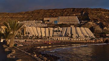 Strand in der Abendsonne - Taurito, Gran Canaria von Timon Schneider