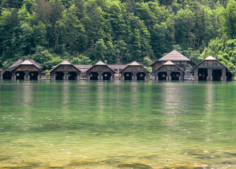 Bootshäuser am Königssee in den Berchtesgadener Alpen von Animaflora PicsStock