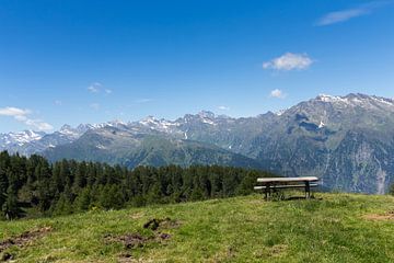 Ruhepause vor Südtiroler Bergpanorama von Martina Weidner