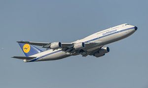 Lufthansa Boeing 747-8 in der Retro-Lackierung.