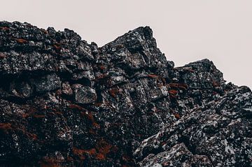 Rochers spectaculaires en Islande sur Inez Nina Aarts