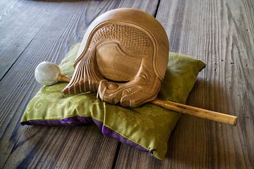 Traditionele Japanse boeddhistische vis gong van Frans Rombout