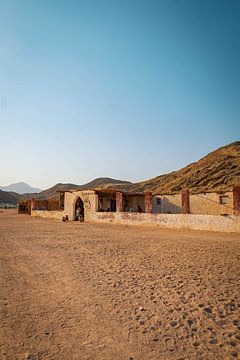 La vie dans le désert : un village bédouin dans le désert d'Égypte sur Xander Broekhuizen