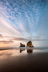 Wharariki Beach 2 van Maarten Mensink