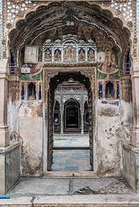 Doorkijkje in een koopmanshuis in Ramgarh, Shekawati