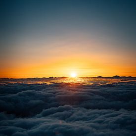 Sunrise above the clouds on the island of Madeira by Sven van Rooijen