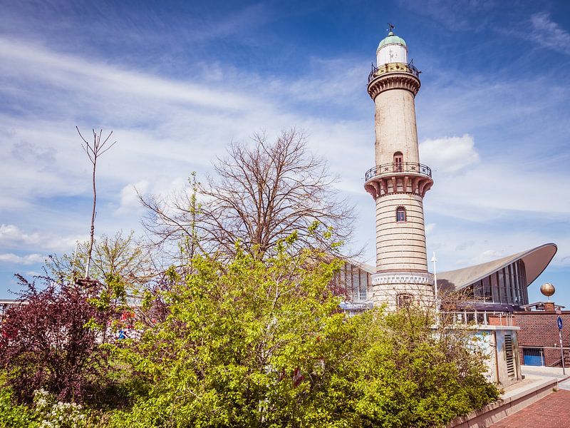 Vuurtoren in het centrum van Warnemünde aan de Oostzee van Animaflora PicsStock