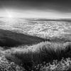 Landschaft über den Wolken von Teneriffa in schwarzweiss von Manfred Voss, Schwarz-weiss Fotografie