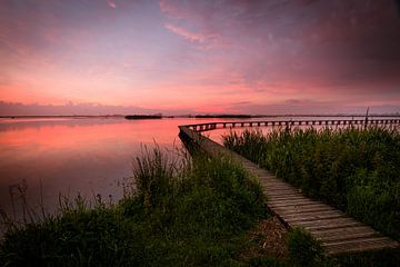 Zonsondergang met steiger van Dethmer Kupers