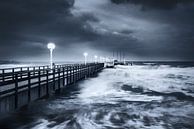 Winterstorm op de pier van Scharbeutz aan de Oostzee van Voss Fine Art Fotografie thumbnail