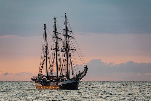 Segelschiff auf der Hanse Sail in Rostock