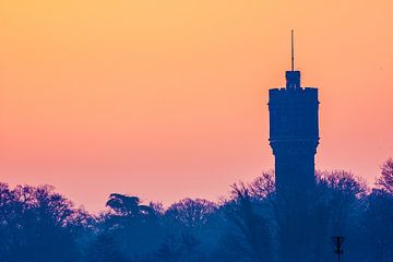 Watertower at Sunrise van Ruud van Ravenswaaij