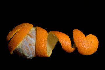 Orange in Schale von Ulrike Leone