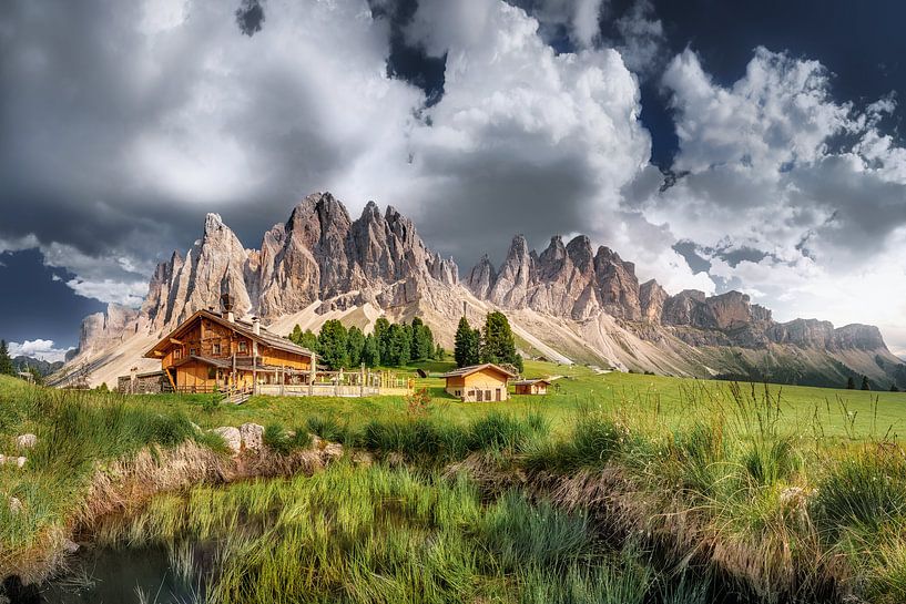 Alpine hut on the Geisler peaks in the Dolomites by Voss Fine Art Fotografie