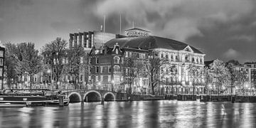 Amsterdam 12 van John Ouwens