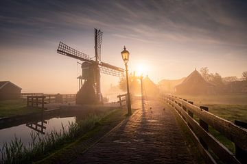 Foggy sunrise Zaanse Schans by Albert Dros