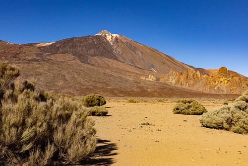 El Teide volcano on Tenerife by Gert Hilbink