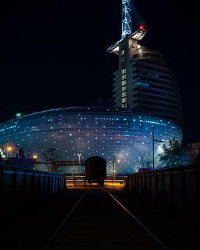 Klimahaus bei Nacht von nature_soul_photo.graphics