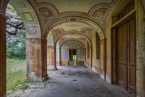 Verlaten Summer shadow