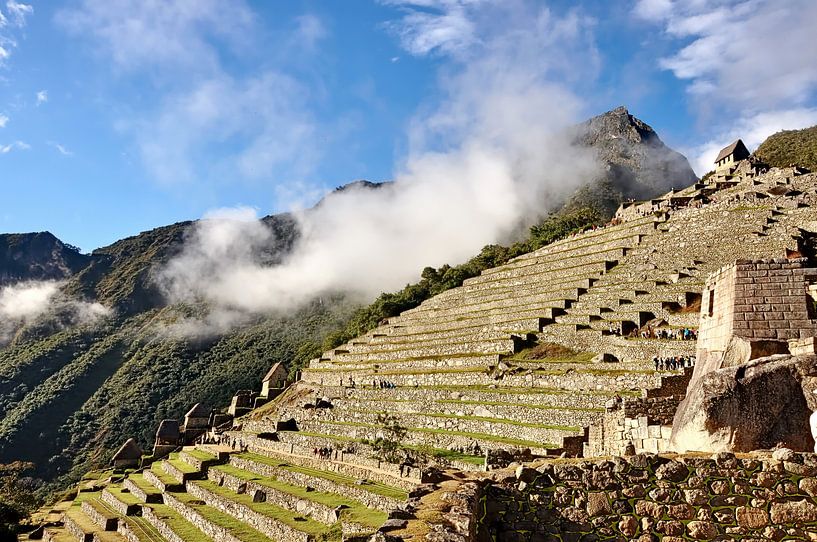 Les ruines du Machu Picchu, chef-d'œuvre d'ingénierie inca entre ciel et terre par Frank Photos