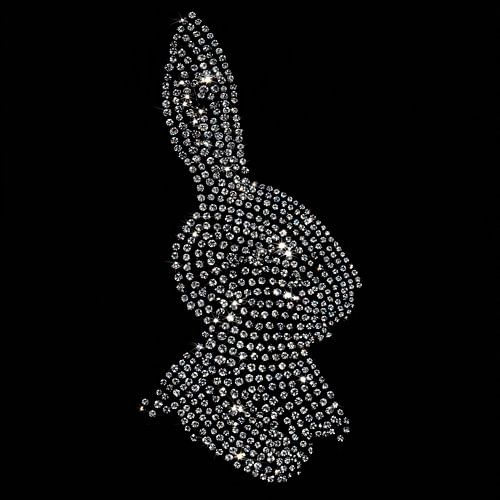 Des oreilles de lapin en diamants