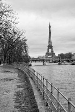 Eiffeltoren in Parijs van Loek van de Loo