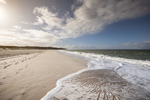 Promenade sur la plage sur Beate Zoellner