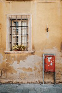 Kleurrijke foto van huis in Italië van Milene van Arendonk