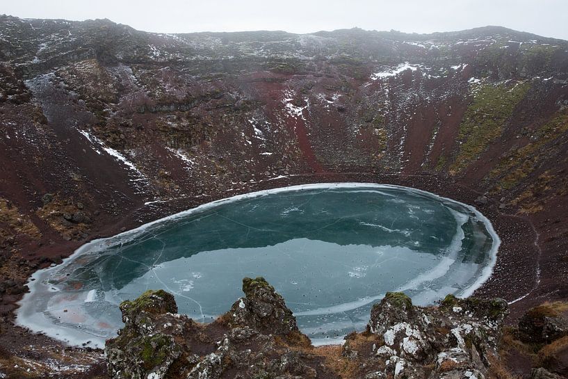 Découvrez la magie du cratère de Kerio : une expérience inoubliable dans le sud de l'Islande ! ?✨ par Eriks Photoshop