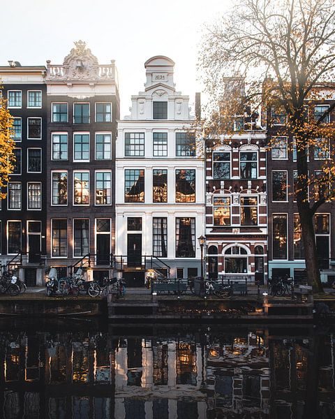 Amsterdam by Hello Pompoyo